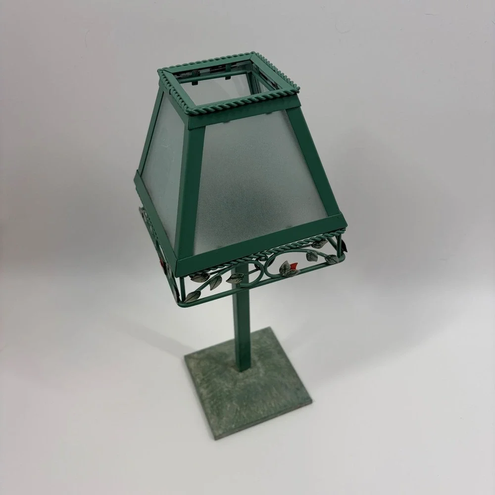 N/A green metal